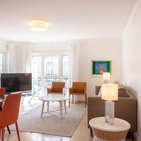 Stylish Apartment With Parking By Lovelystay Lizbona Zewnętrze zdjęcie