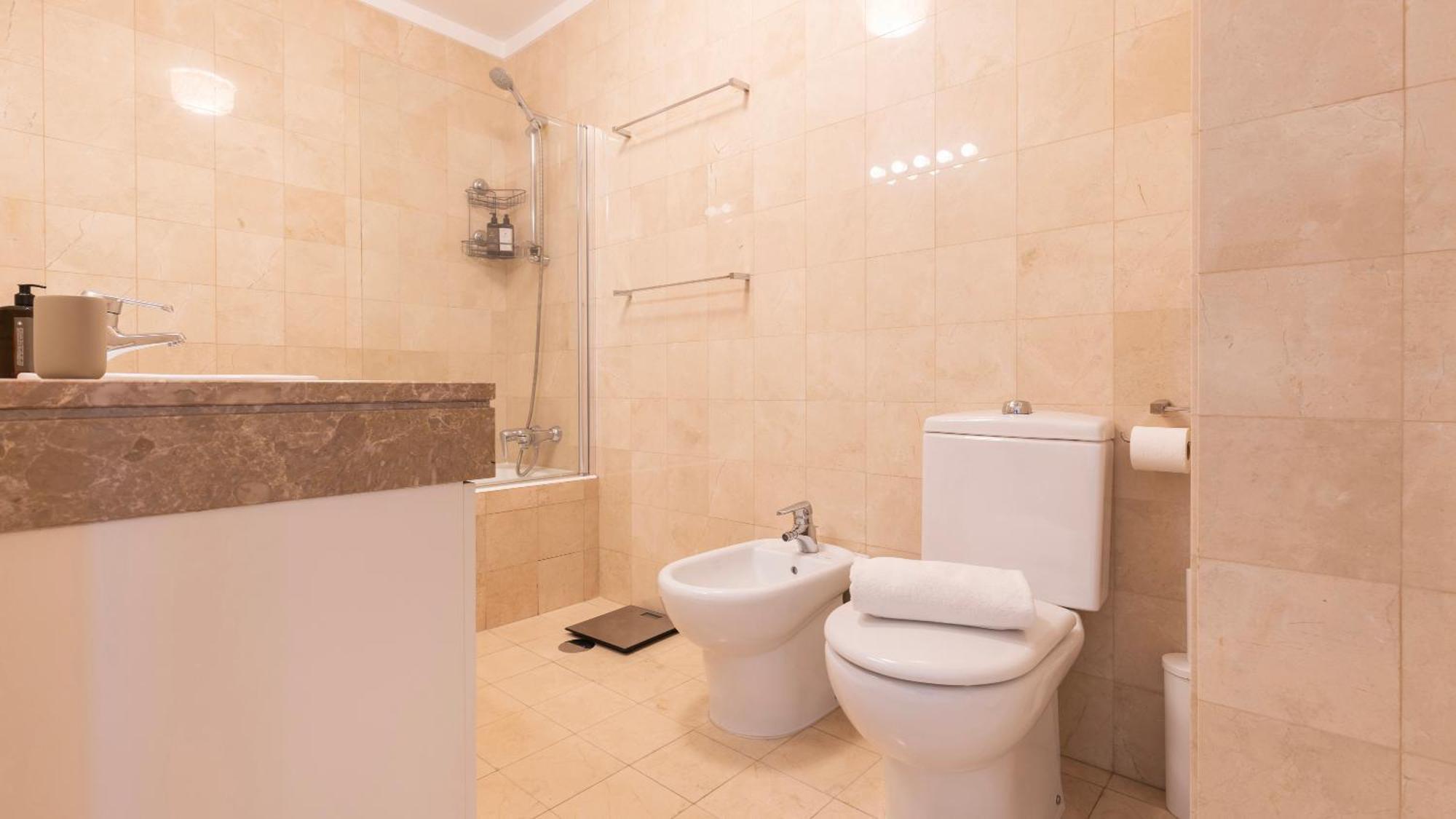 Stylish Apartment With Parking By Lovelystay Lizbona Zewnętrze zdjęcie