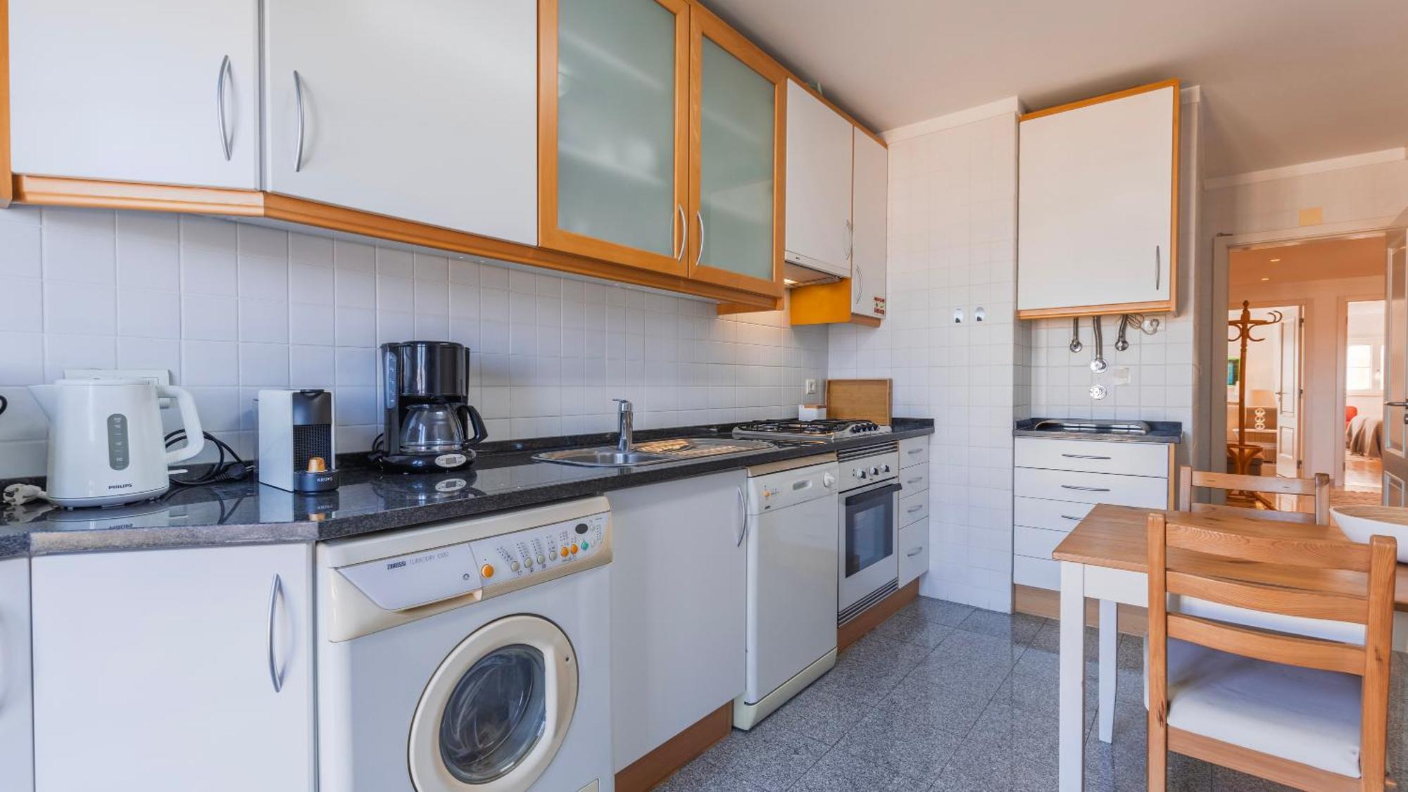 Stylish Apartment With Parking By Lovelystay Lizbona Zewnętrze zdjęcie