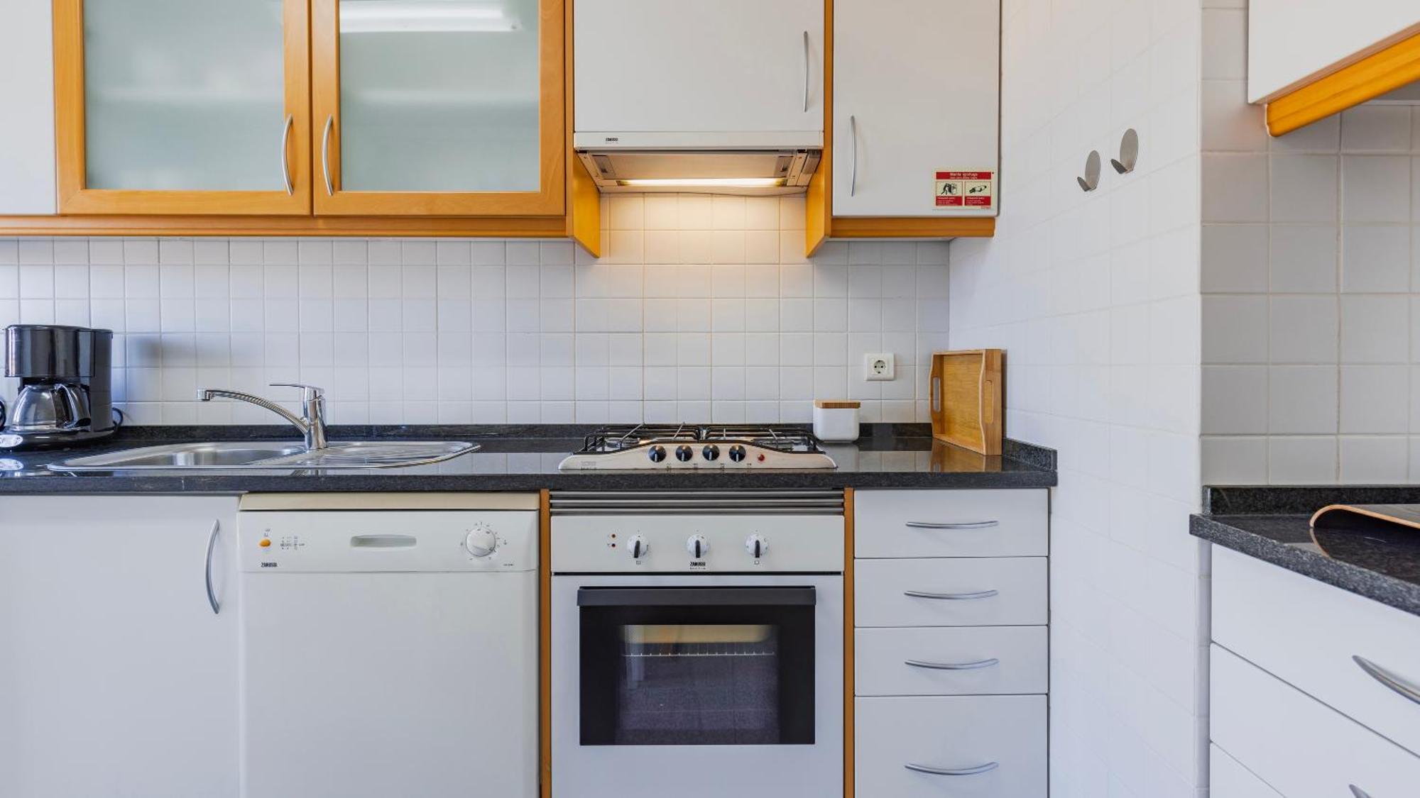 Stylish Apartment With Parking By Lovelystay Lizbona Zewnętrze zdjęcie