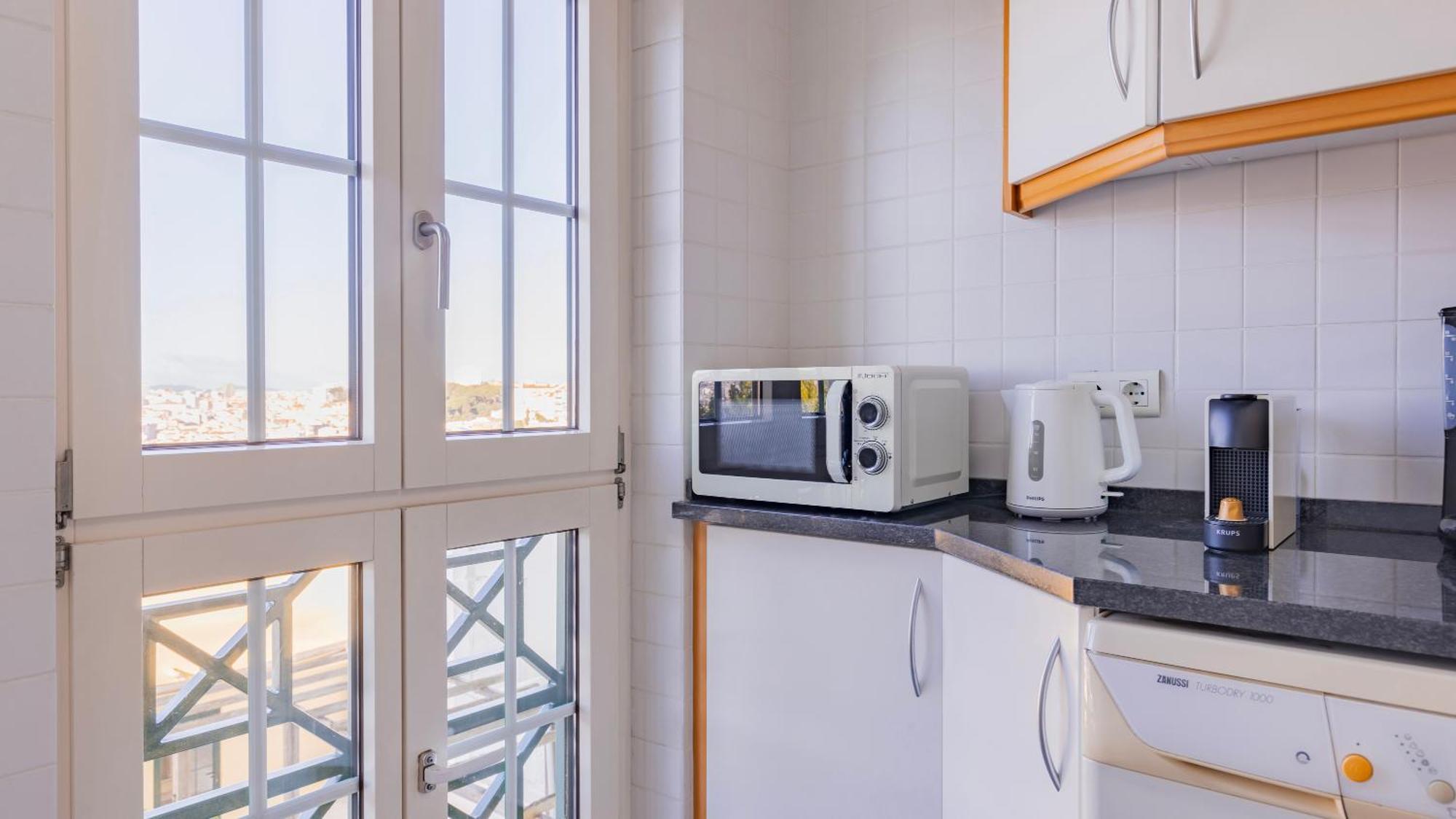 Stylish Apartment With Parking By Lovelystay Lizbona Zewnętrze zdjęcie